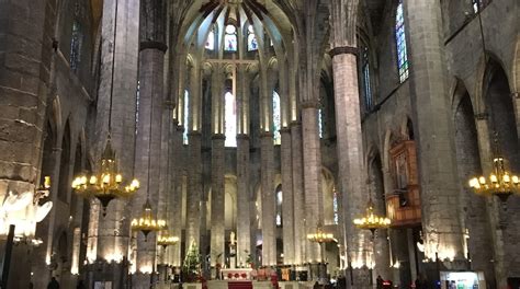 THE 10 CLOSEST Hotels to Basilica de Santa Maria de .